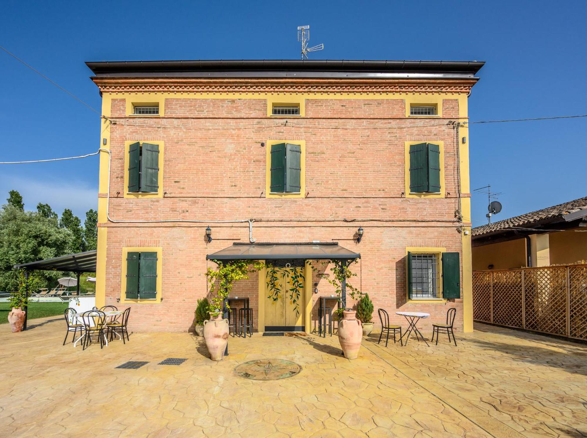 La Casa Di Valeria - Modena Bed and Breakfast Buitenkant foto